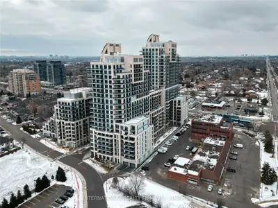 9205 Yonge Street 1703, Richmond Hill, ON L4C 6Z2