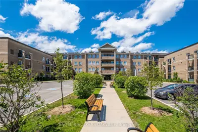 481 Rupert Avenue 322, Whitchurch-Stouffville, ON L4A 1T7