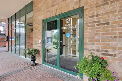 121 Woodbridge Avenue 218, Vaughan, ON L4L 9E3