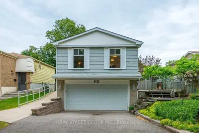 43 Merrylynn Drive, Richmond Hill, ON L4C 5B2