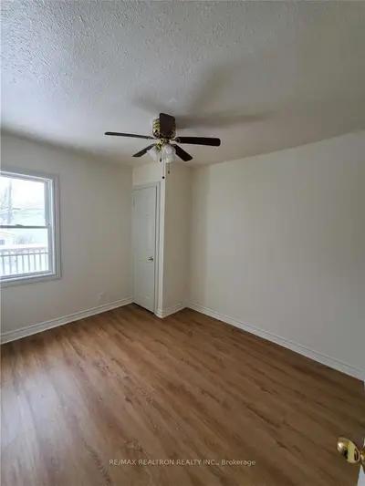 279 Pasadena Drive 279B, Georgina, ON L4P 2Z1
