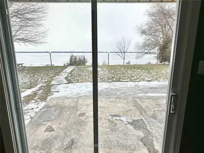 220 Wynhurst Road, Georgina, ON L4P 2R5