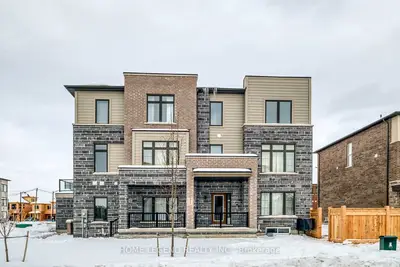 211 Vantage Loop Drive, Newmarket, ON L3X 3B1