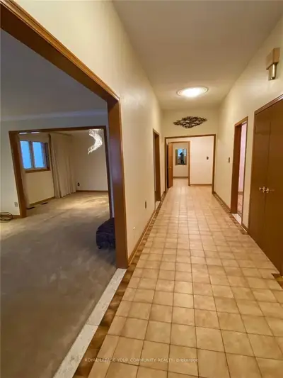 28A Mackay Drive, Richmond Hill, ON L4C 6P1