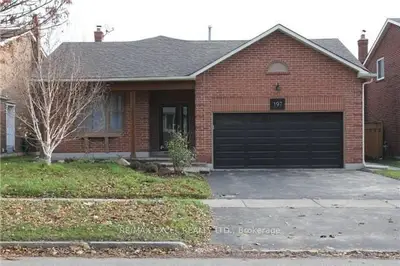 197 Lancaster Avenue Lower, Newmarket, ON L3Y 5X1