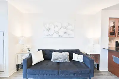 75 Norman Bethune Avenue 313, Richmond Hill, ON L4B 0B6