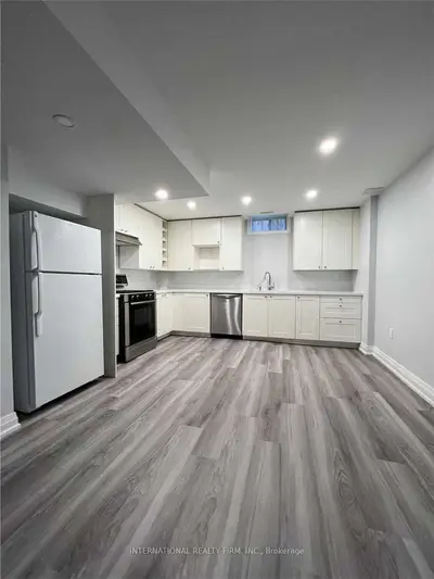 16 Rowley Street Bsmt, Richmond Hill, ON L4E 0N2