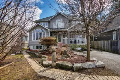 1017 Lake Drive N, Georgina, ON L4P 3E9