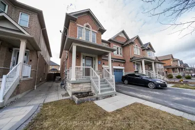 107 Win Timbers Crescent, Whitchurch-Stouffville, ON L4A 0Z1