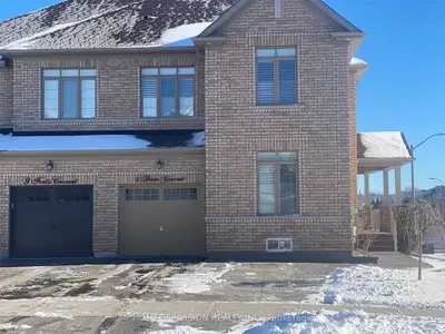 5 Fortis Crescent, Bradford West Gwillimbury, ON L3Z 0W2