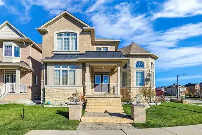 47 Hoover Park Drive, Whitchurch-Stouffville, ON L4A 1S1