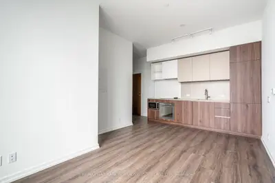 1000 Portage Parkway E 311, Vaughan, ON L4K 0L1
