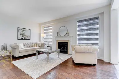 36 LAMPKIN Street, Georgina, ON L0E 1R0