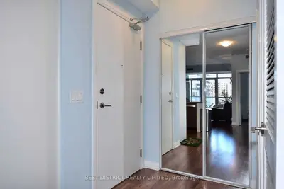 65 Oneida Crescent 709, Richmond Hill, ON L4B 0A1