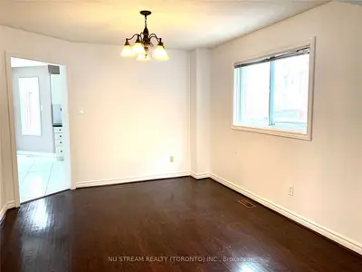 74 Tulip Street Upper, Georgina, ON L4P 1C7