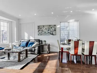 71 Hoppington Avenue, Whitchurch-Stouffville, ON L4A 0L1