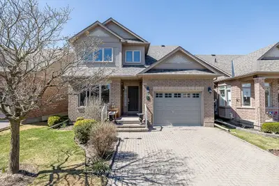 6 Malibu Manor, New Tecumseth, ON L9R 2C1