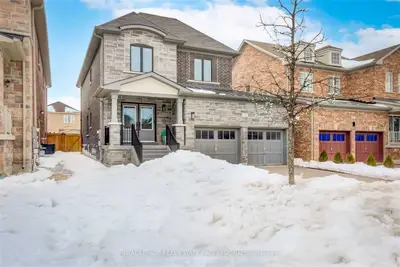 65 Broughton Terrace, Bradford West Gwillimbury, ON L3Z 0C9