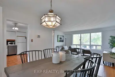 165 Carlson Drive, Newmarket, ON L3Y 3H2