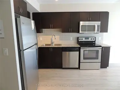 376 Highway 7 E 712, Richmond Hill, ON L4C 0B7