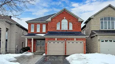 64 Melbourne Drive Main, Richmond Hill, ON L4S 2V2