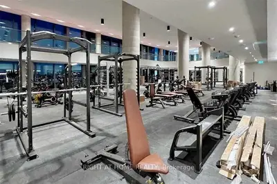 1000 Portage Parkway 2007, Vaughan, ON L4K 0L1