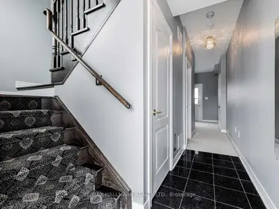 15 Old Colony Road 108, Richmond Hill, ON L4E 4L5