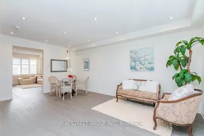 69 Sharonview Crescent, East Gwillimbury, ON L9N 0S5