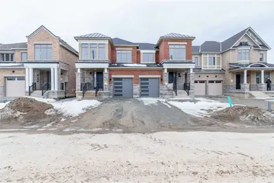 17 Lazarette Lane, East Gwillimbury, ON L9N 0V6