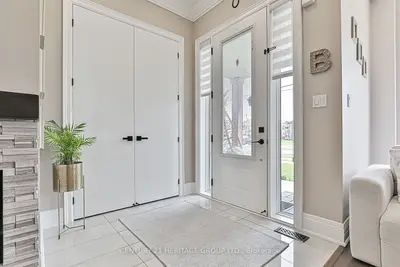 1182 Wellington Street E, Aurora, ON L4G 2C9