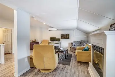 930 Lake Drive E Unit 2, Georgina, ON L4P 3E9