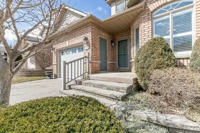 26 Montebello Terrace, New Tecumseth, ON L9R 2H3