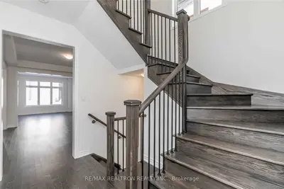 59 Prunella Crescent, East Gwillimbury, ON L9N 0S7