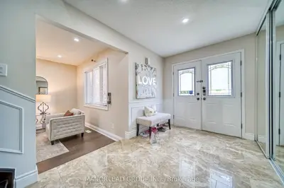 218 Langstaff Road W, Richmond Hill, ON L4C 6N6