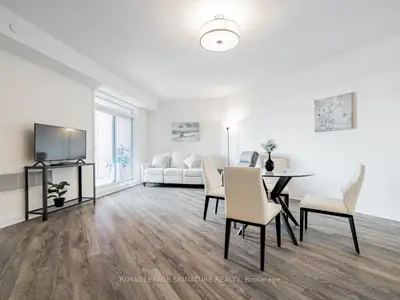 2 Adam Sellers Street 523, Markham, ON L6B 1P2