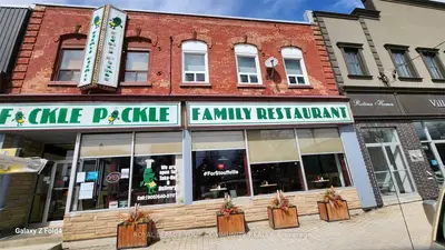 6302,04 Main Street, Whitchurch-Stouffville, ON L4A 1G8