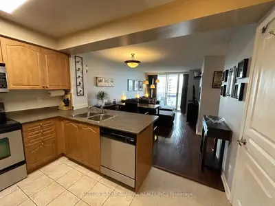 330 Red Maple Road 1203, Richmond Hill, ON L4C 0T6