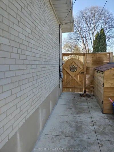 139 Felix Road, Richmond Hill, On L4c 3m4