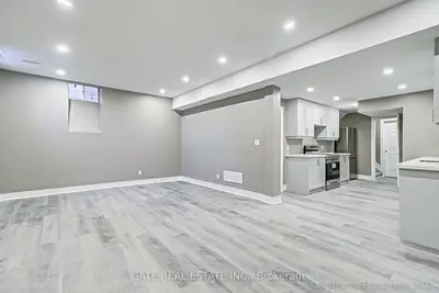 565 Mcgregor Farm Trail, Newmarket, ON L3X 1C1