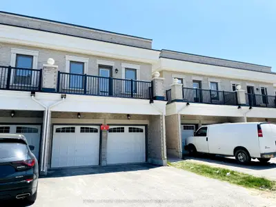 9482 Bayview Avenue Coach, Richmond Hill, ON L4C 5G9
