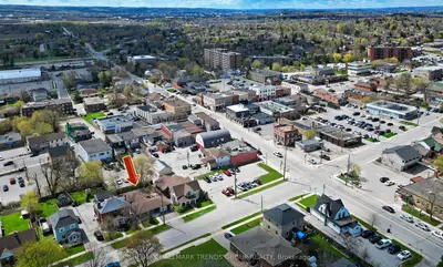26 John Street E 3, Bradford West Gwillimbury, ON L3Z 2B9