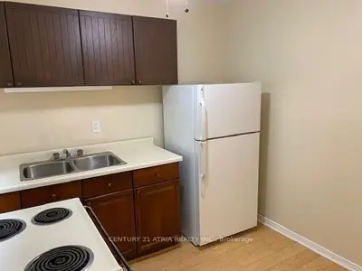 111 jennifer Crescent N, East Gwillimbury, ON L0G 1V0