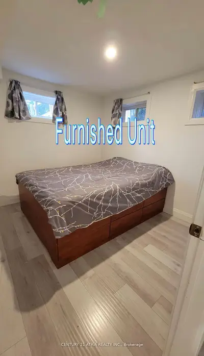 777 Pam Crescent, Newmarket, ON L3Y 5B7