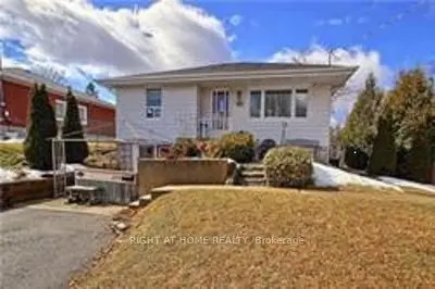 276 Maple Street Basemnt, Newmarket, ON L3Y 3K2