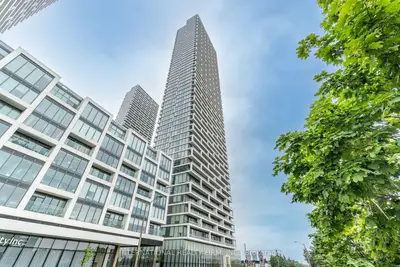 898 Portage Parkway 2912, Vaughan, ON L4K 0J6
