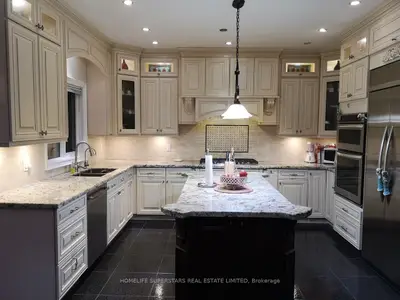 77 Kevi Crescent, Richmond Hill, ON L4B 3C9