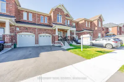 94 Veterans Street N, Bradford West Gwillimbury, ON L3Z 4H7