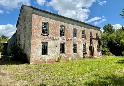 175 Laidlaw Street, Brock, On L0e 1e0