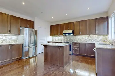 144 RIDING MOUNTAIN Drive, Richmond Hill, ON L4E 0T9