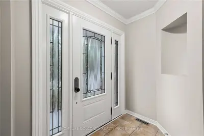 66 Clearmeadow Boulevard S Main, Newmarket, ON L3X 2M6
